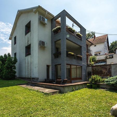 Apartmani15 Arandelovac Buitenkant foto