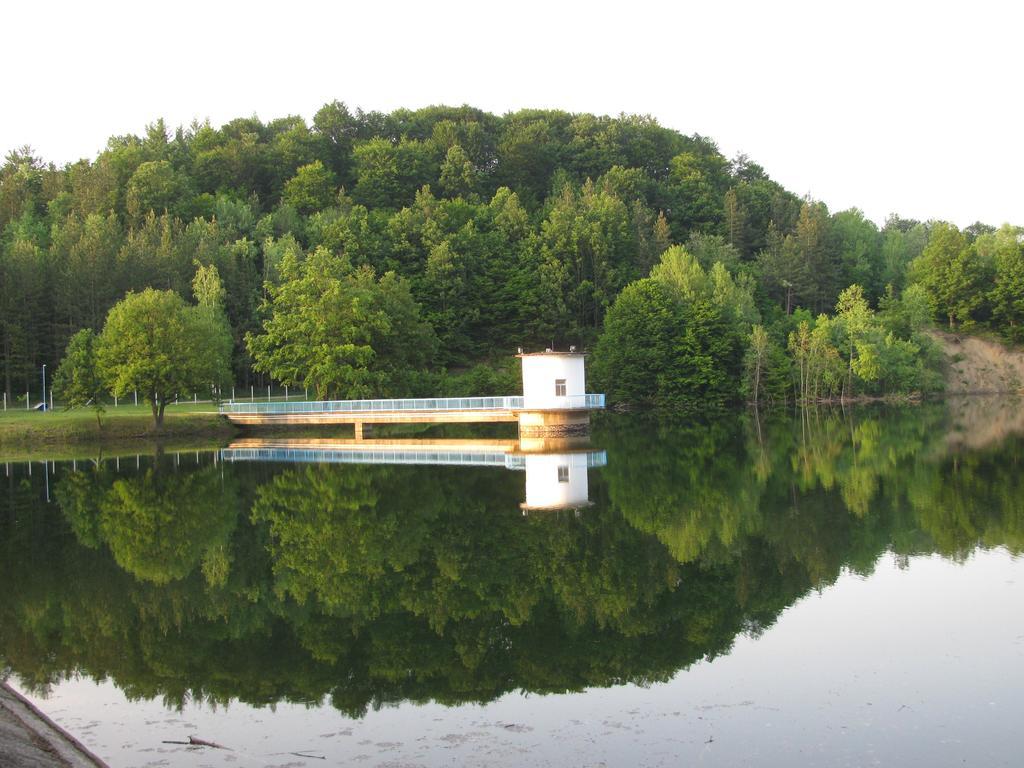 Apartmani15 Arandelovac Buitenkant foto