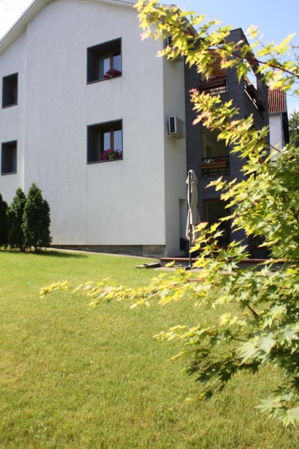 Apartmani15 Arandelovac Buitenkant foto