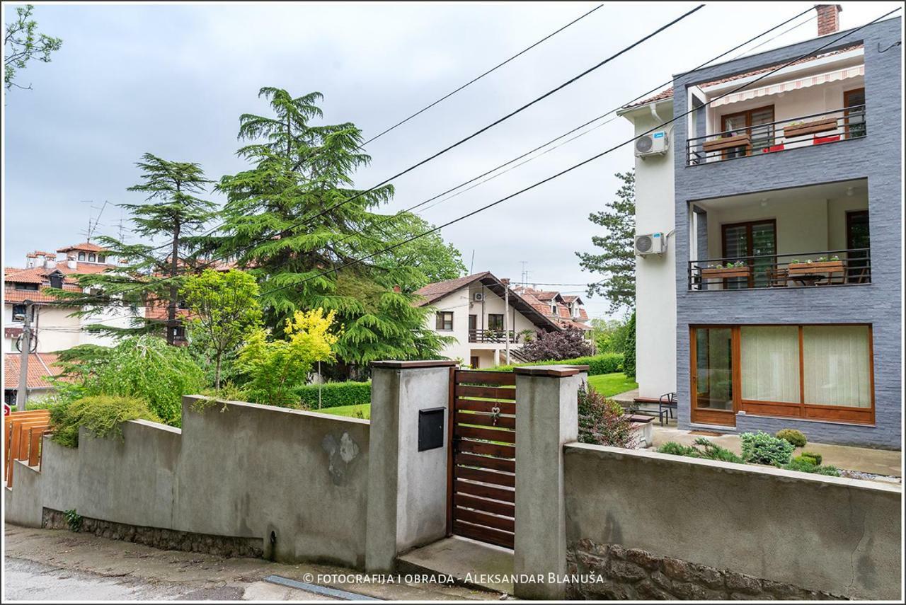 Apartmani15 Arandelovac Buitenkant foto